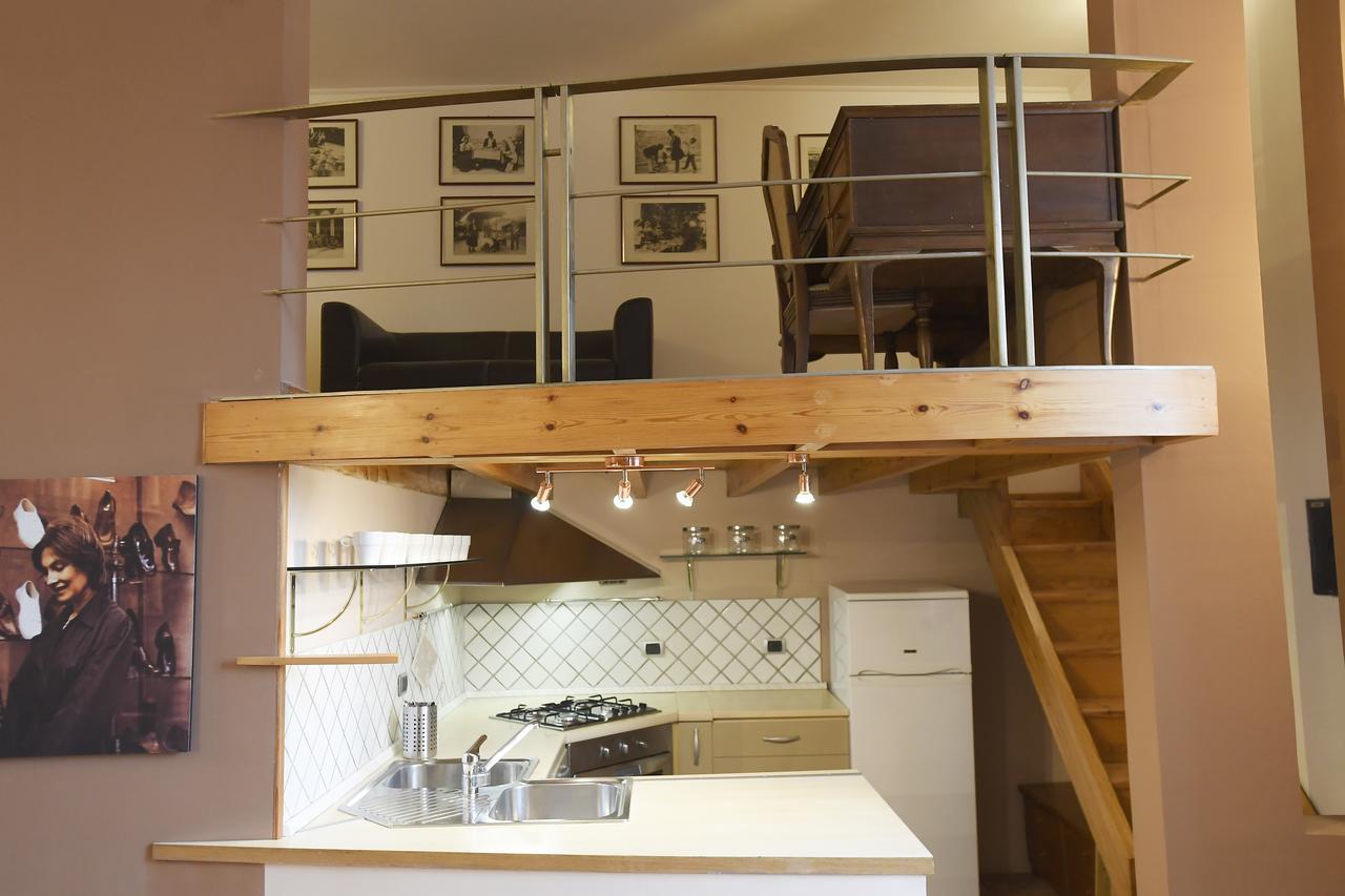 Lo Apartment *