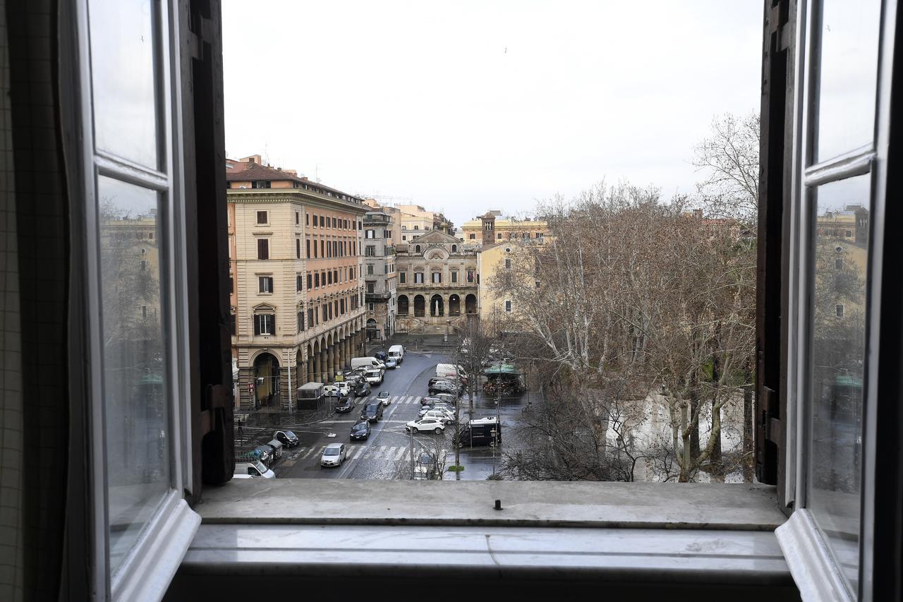 Apartment Lo *
